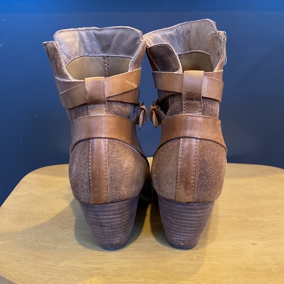 Brown suede Antelope booties w/ straps & buckles - Picture 3 of 6